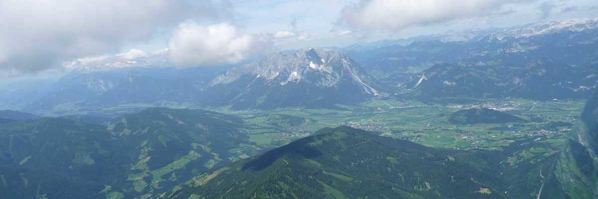 Flugwegposition um 10:58:59: Aufgenommen in der Nähe von Gemeinde Grundlsee, 8993, Österreich in 2737 Meter